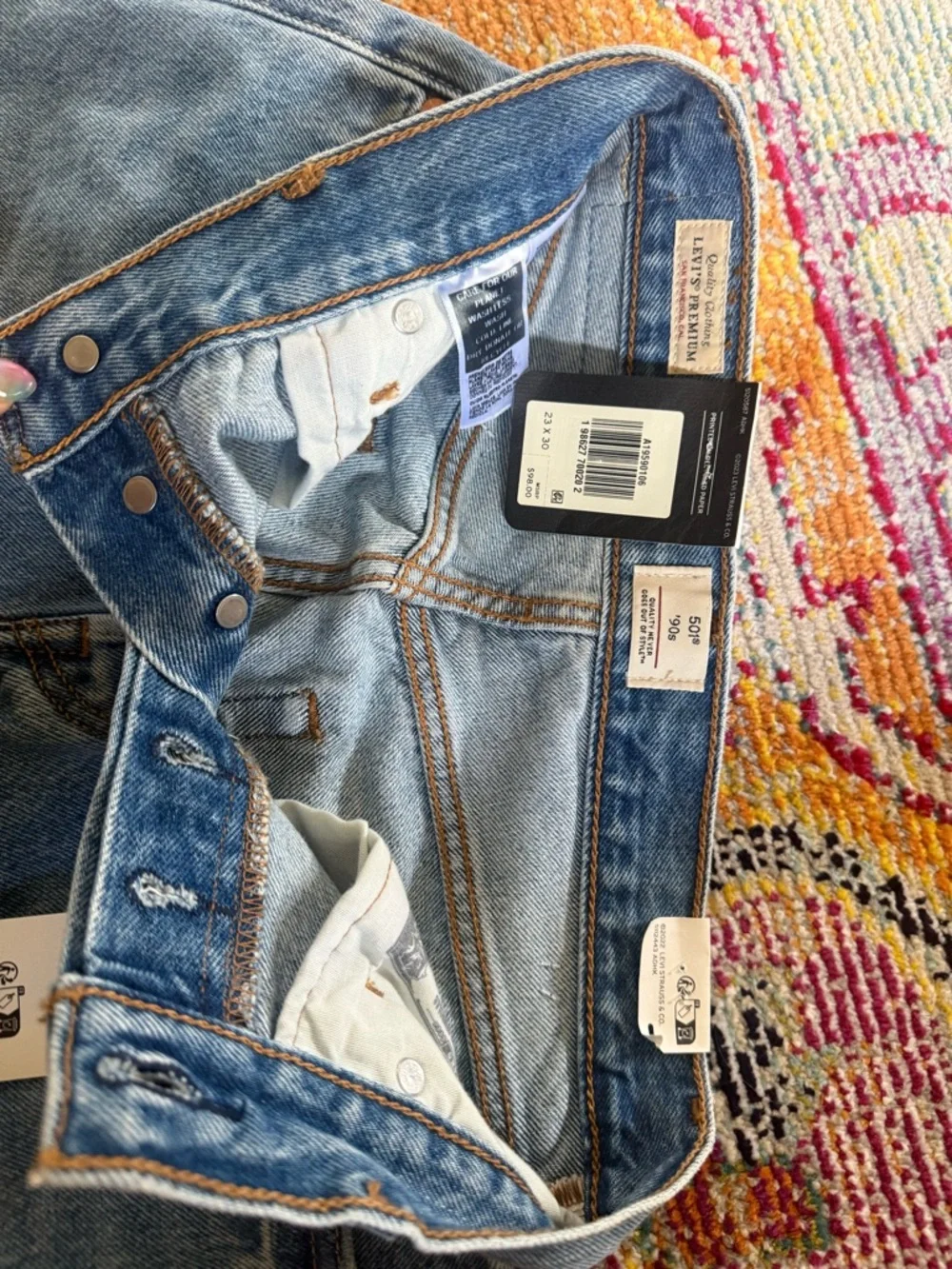 Levi’s 501 90s straight Jean “in love with you” size 23 - Picture 2 of 5